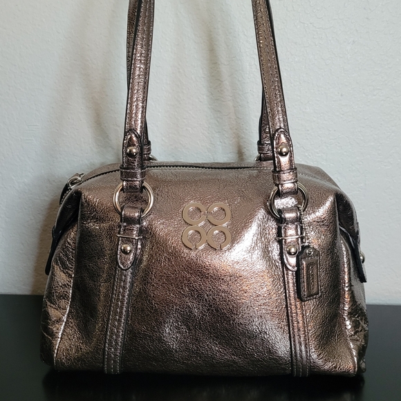 Coach Julia metallic leather crossbody bag - Picture 2 of 13